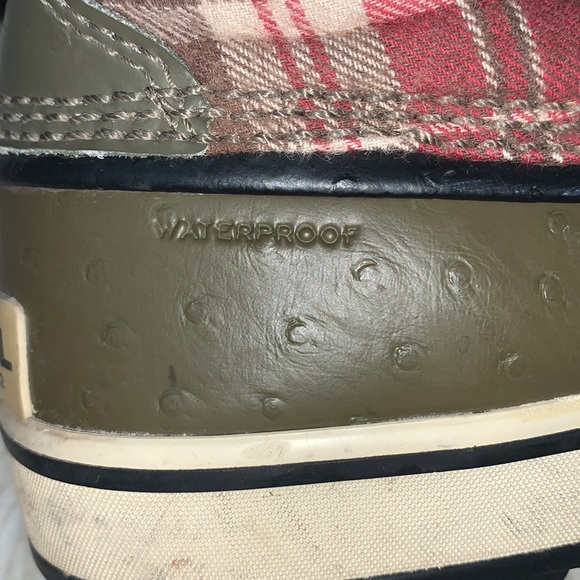 Sorel Plaid Waterproof Boots Tivoli Red and Green Size 7 - Picture 10 of 11